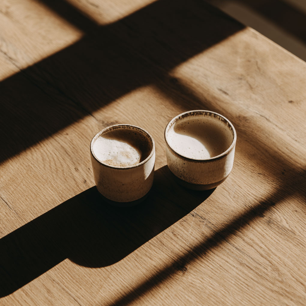 Schlichter Keramikbecher andgefertigt in Deutschland perfekt für kaffee, Cappuccino und Matcha